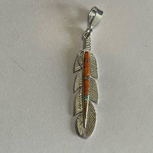 Sterling silver southwestern feather Pendant. Spiny oyster and opal